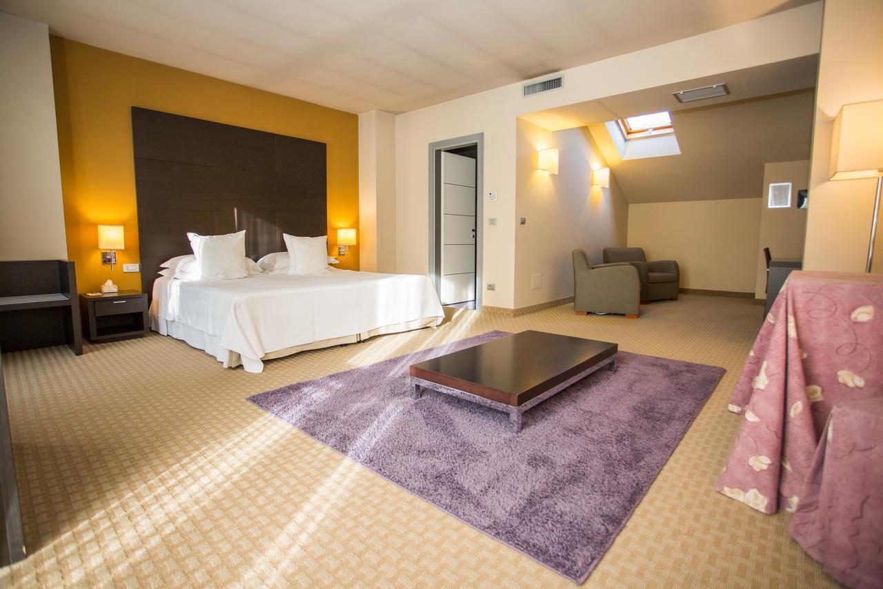 Hotel Fortyfive Кивассо Экстерьер фото